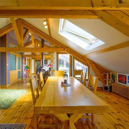 Couette-café Le Mont Besset 4*