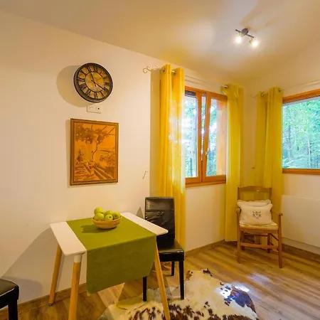 Le Mont Besset فندق مبيت وإفطار Lalouvesc
