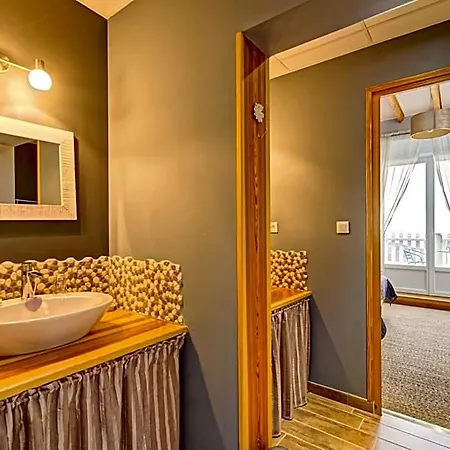 فندق مبيت وإفطار Le Mont Besset 4*