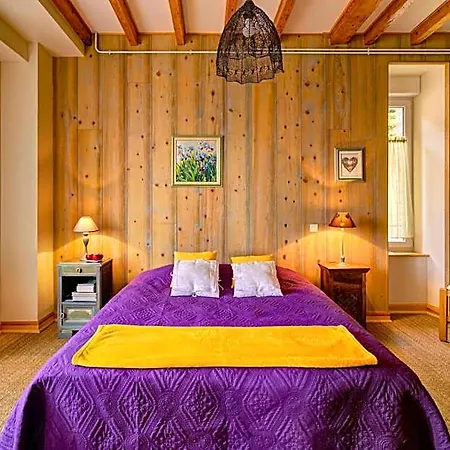 Le Mont Besset Bed & Breakfast 4*